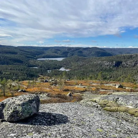 Secluded Forest Cabin With Panoramic Views - Hiking And Nature Feriehus