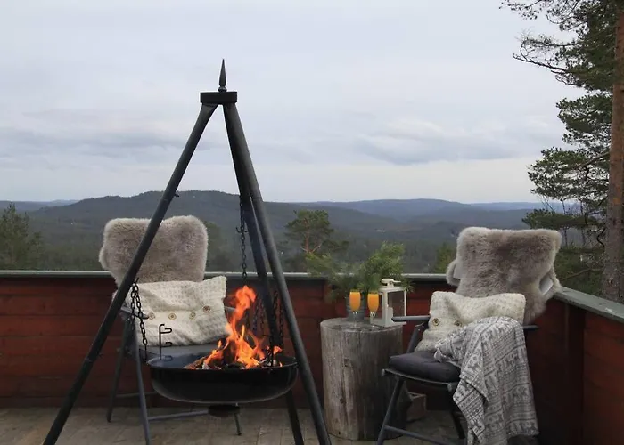 Secluded Forest Cabin With Panoramic Views - Hiking And Nature Feriehus